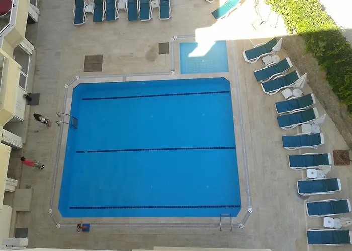 Aparthotel Orange Grove Apart *